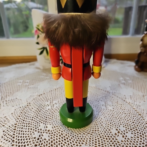 Erzgebirge Soldier Nutcracker, Made in Germany, Vintage 8" Medium size - Picture 4 of 9